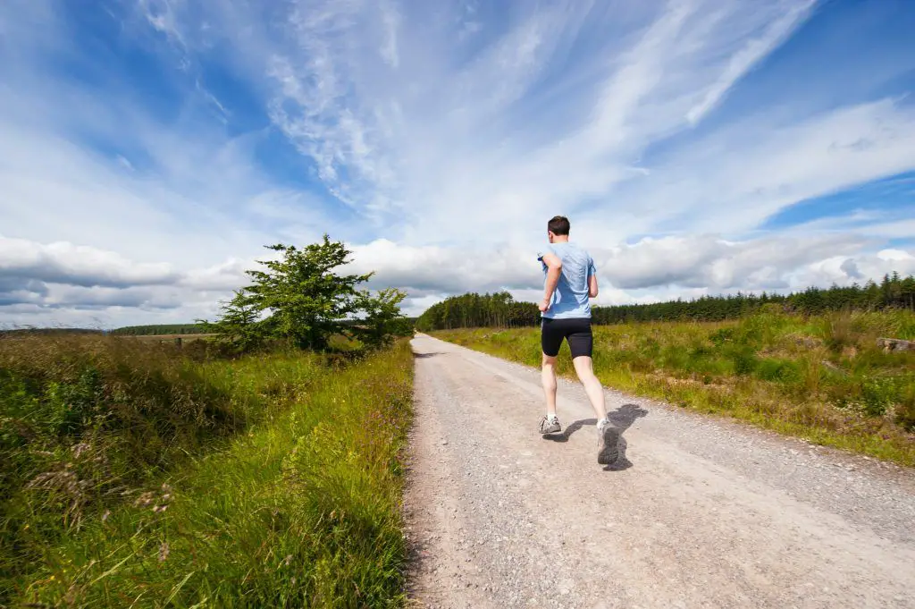 6 maneras de correr más tiempo sin cansarte