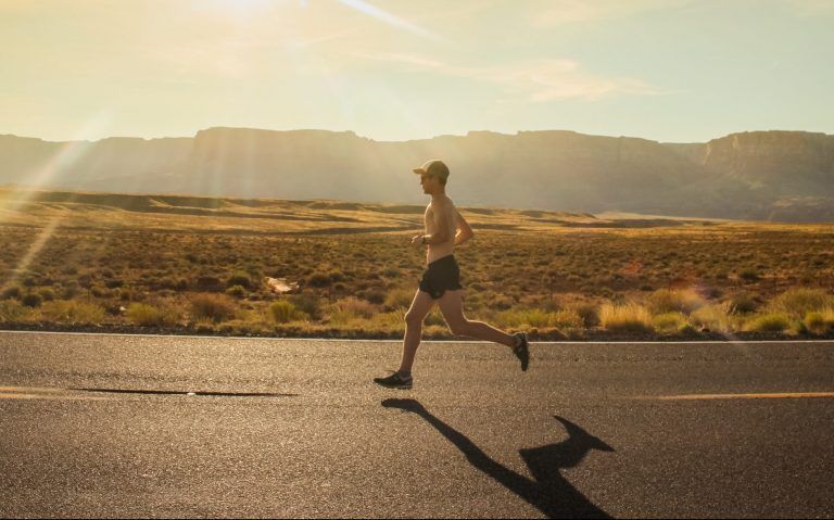 CORRER CON CALOR. Qué hacer, recomendaciones y cómo adaptarse.
